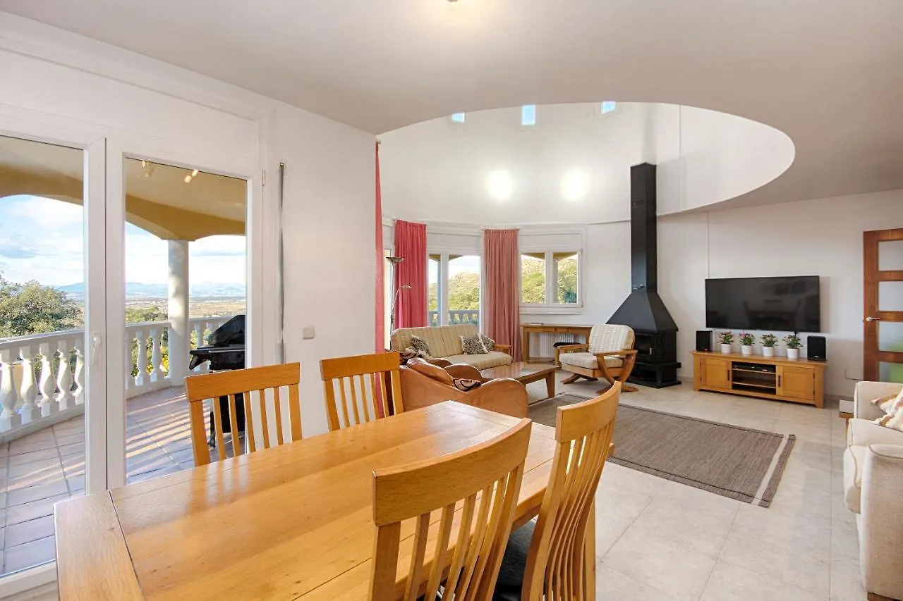 Villa Casa Albera - With Pool And Fantastic Views Palau Saverdera Spagna