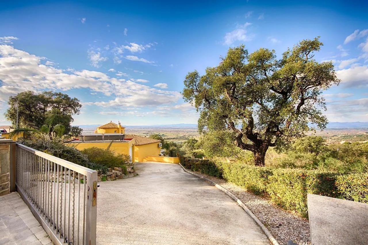 Villa Casa Albera - With Pool And Fantastic Views Palau Saverdera Spagna